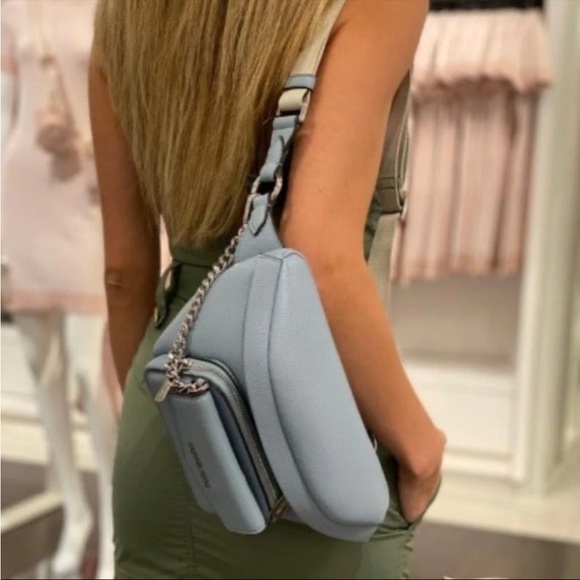 Michael Kors Maisie Belt Bag with detachable chain pouch 🩵❤️🔥 - Picture 6 of 7